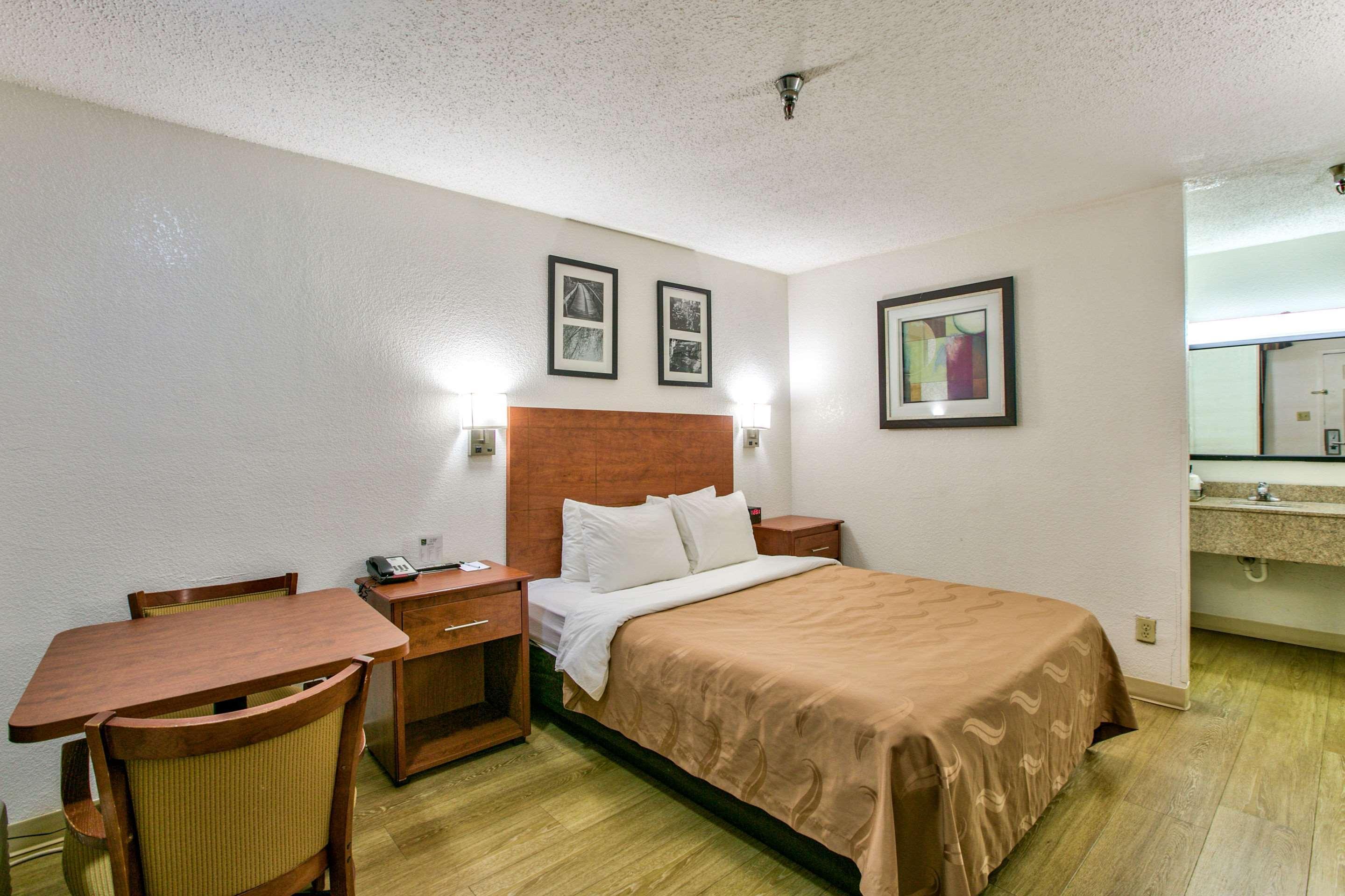 Quality Inn Tallahassee Near University Exterior foto